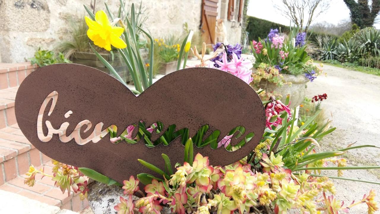 Au Coeur De La Nature Saint-Malo-du-Bois Екстериор снимка