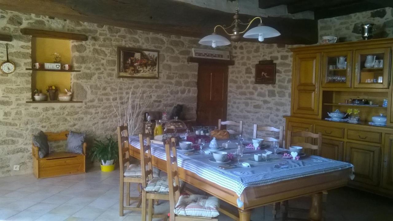 Au Coeur De La Nature Saint-Malo-du-Bois Екстериор снимка