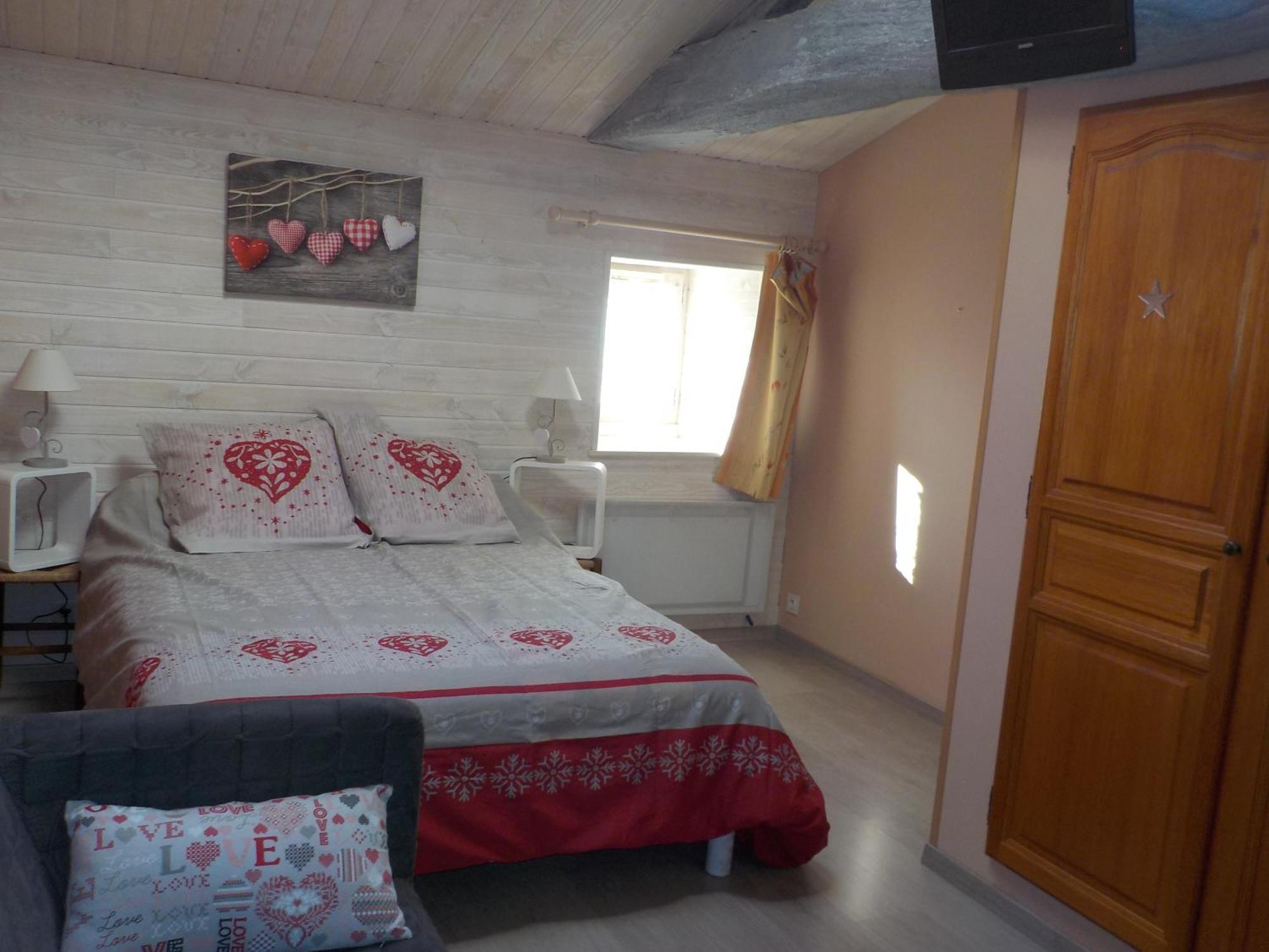 Au Coeur De La Nature Saint-Malo-du-Bois Екстериор снимка